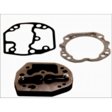 Compressor head intermediate plate